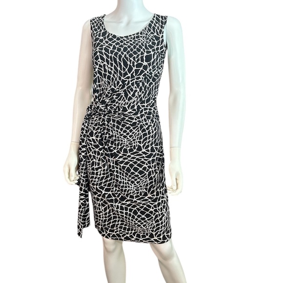 NWT BCBG  MAXAZRIA black dress - size Large - Picture 1 of 6